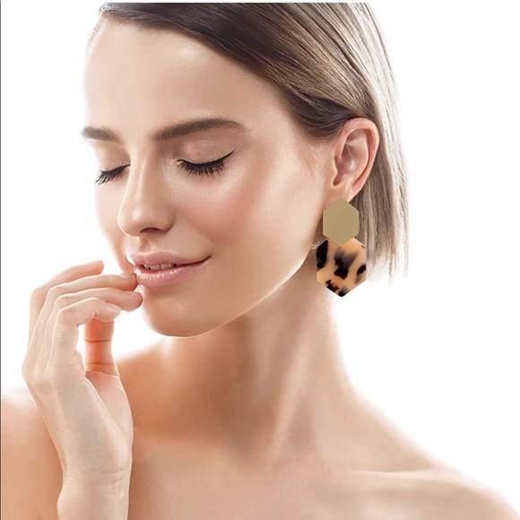 Gold Tone Acrylic Earrings - Picture 2 of 4